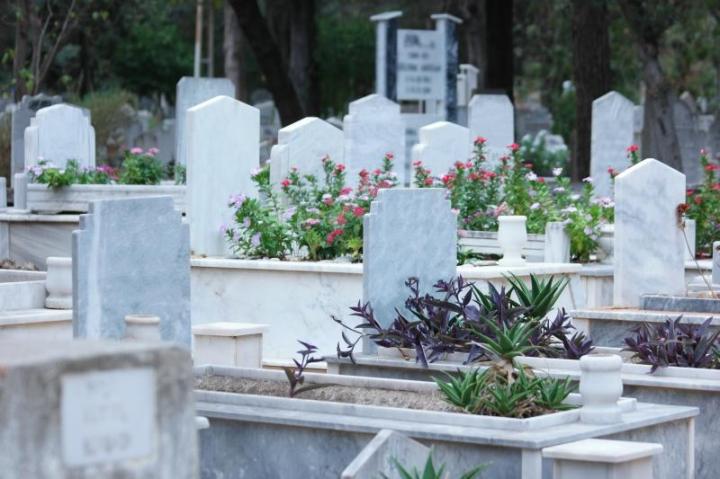 Inhumation, Saint-Étienne-du-Rouvray